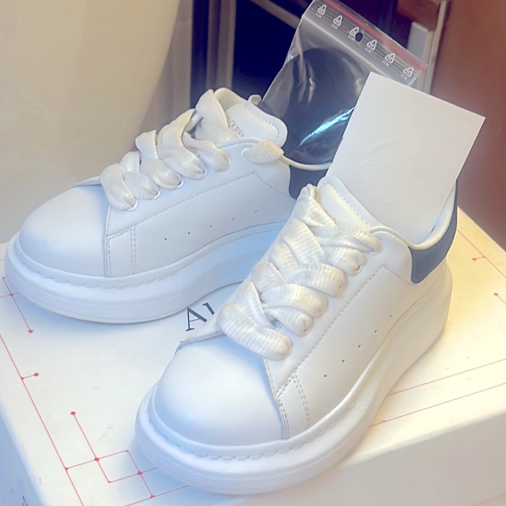 Kids shoes